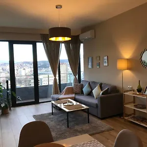 أميري بلازا شقة تبليسي